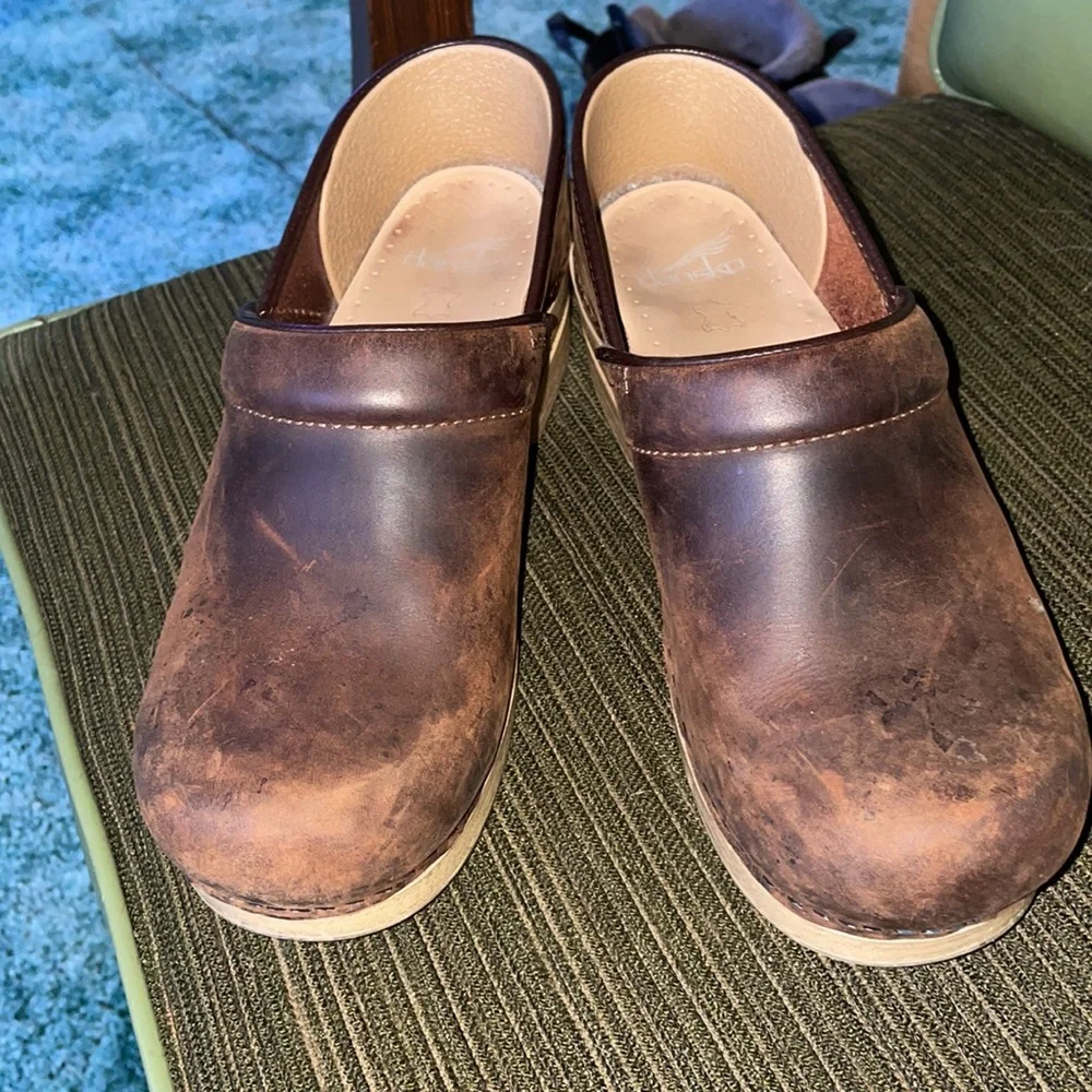 Women’s Dansko Clogs - Picture 5 of 7
